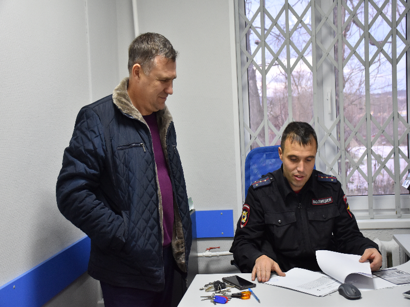 В Чусовом председатель Общественного совета проверил работу участковых уполномоченных полиции